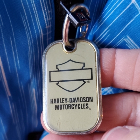 Avalanche Blue and White Softshell  Ski Jacket  Hood and Water-Resistant Fabric - Picture 4 of 16